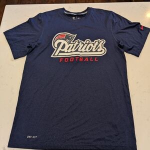 NFL Men's Navy New England Patriots Football Tee